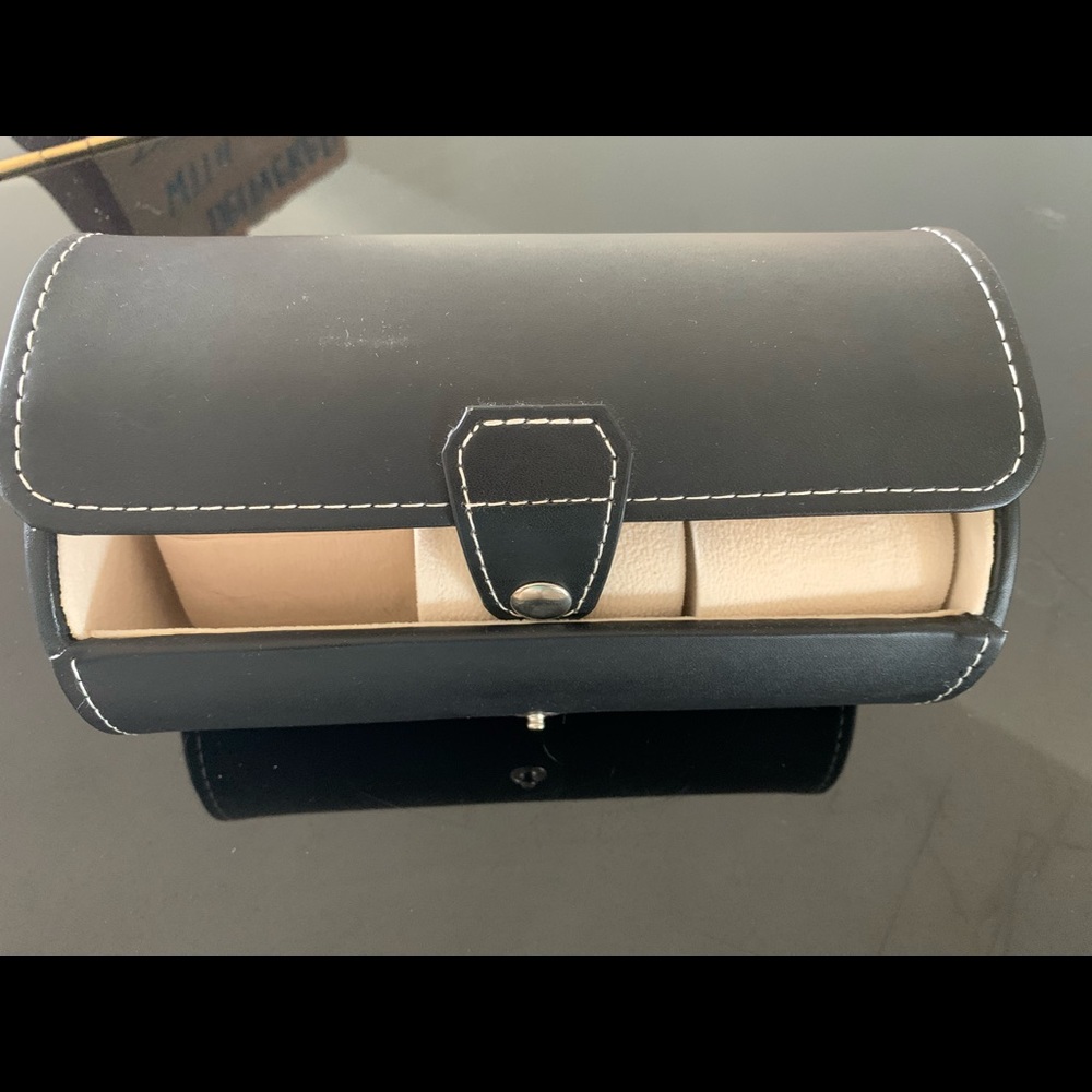 Watches case , portable